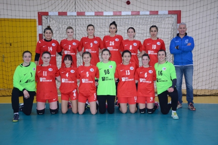 Anadolu Üniversitesi Kadın Hentbol Takımı Ligin İkinci Yarısına Galibiyetle Başladı