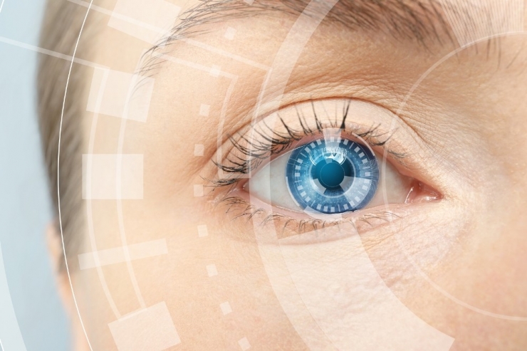 Op. Dr. Dilek: "Göz Kapağı Estetiğiyle Genç Görünün"