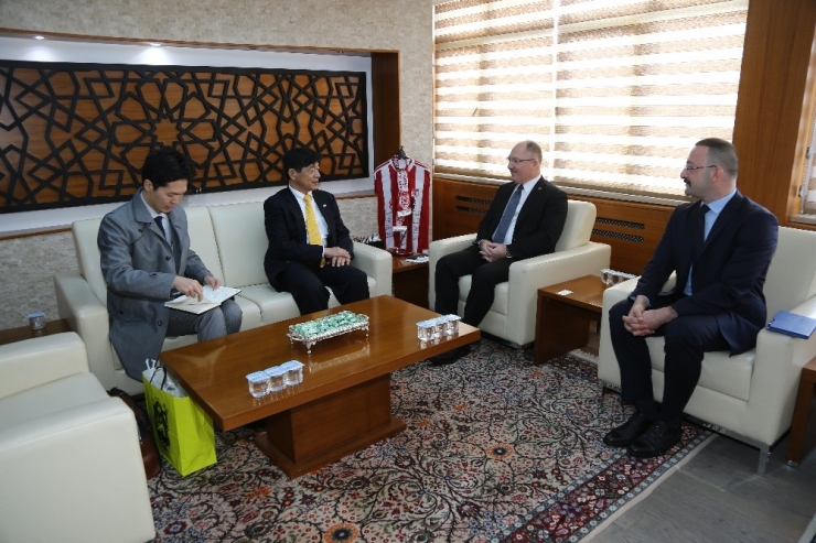 Sivasspor’un Başarısına Japon Büyükelçi De Kayıtsız Kalmadı