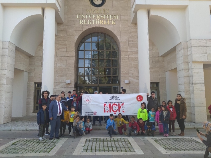 Dezavantajlı Çocukların Mersin Üniversitesinde Sinema Keyfi