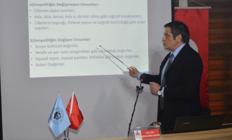Türk Ocağı’nda ‘Ülkemizin Jeopolitik Konumu Ve Silahlı Kuvvetlerimizin İlişkisi’ Konferansı