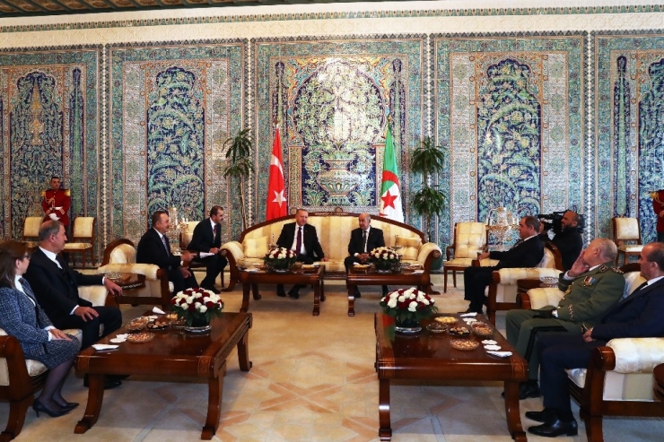 Cumhurbaşkanı Erdoğan, Cezayir Cumhurbaşkanı Tebbun İle Görüştü