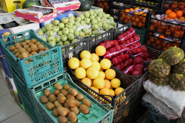 İstanbul’a Gelen Meyve Azaldı, Sebze Arttı