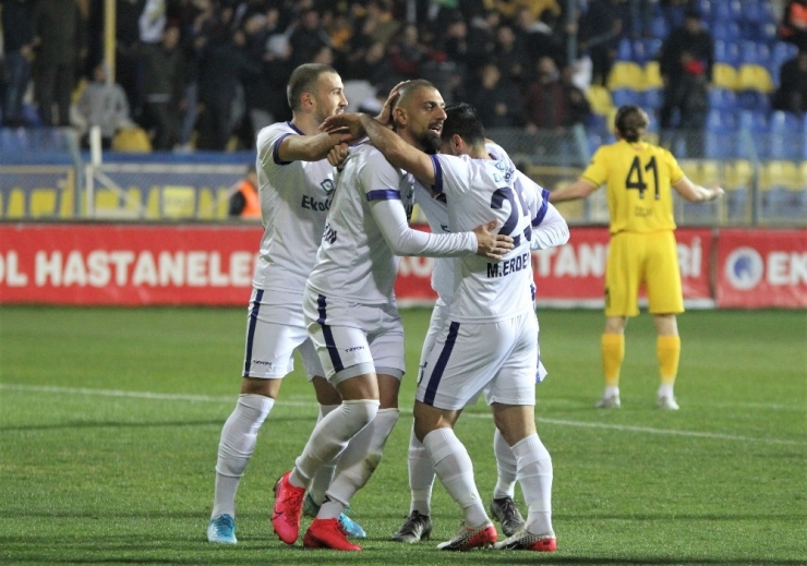 Tff 1. Lig: Menemenspor: 3 - Eskişehirspor: 1