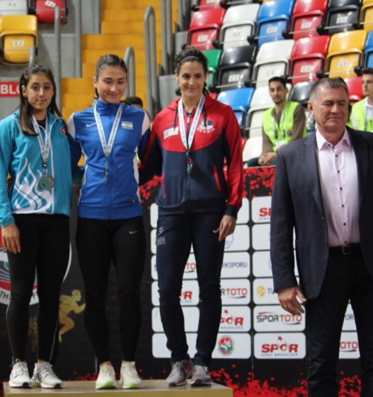 Mizgin Ay, Balkan Şampiyonası’nda Gümüş Madalya Aldı