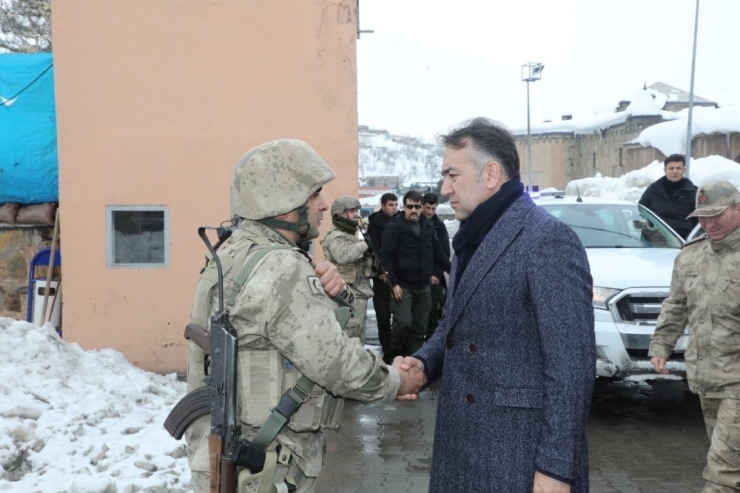 Vali Oktay Çağatay, Jandarma Komutanlığını Ziyaret Etti