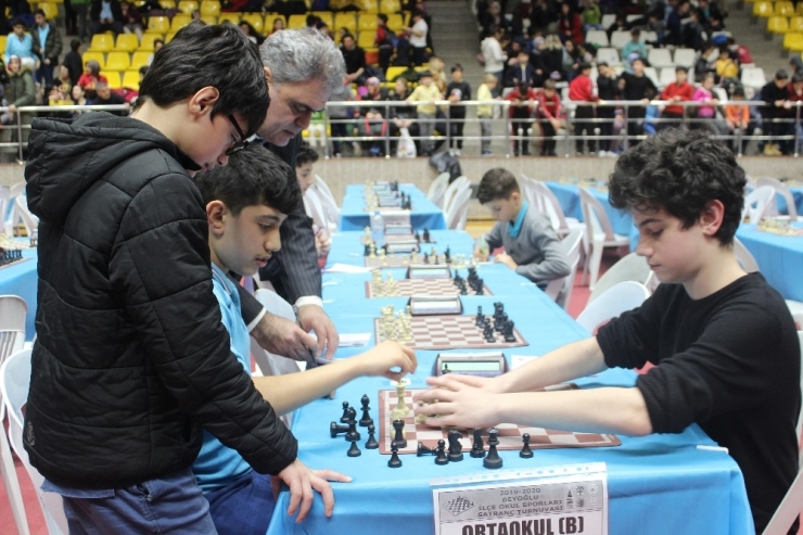 5. Beyoğlu Okullar Arası Satranç Turnuvası Başladı