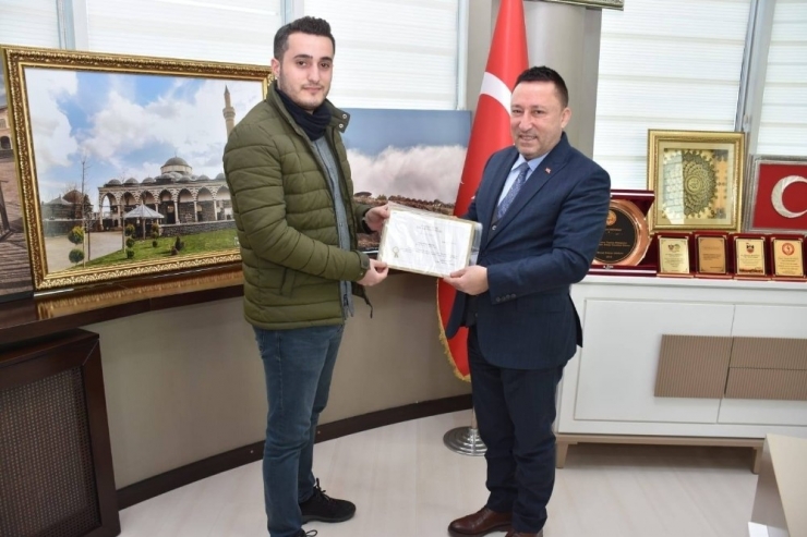 Başkan Beyoğlu’ndan ‘Temel Afet Bilinci’ Kursuna Katılan Personele Sertifika
