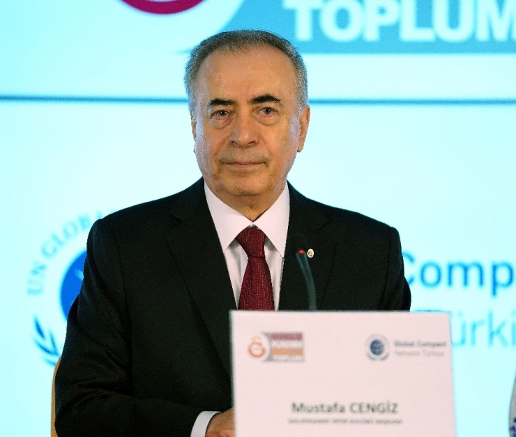 Mustafa Cengiz: "Bir Hakemi Etkilemek İçin Saatlerce Konuşmak Çok Yanlış!"