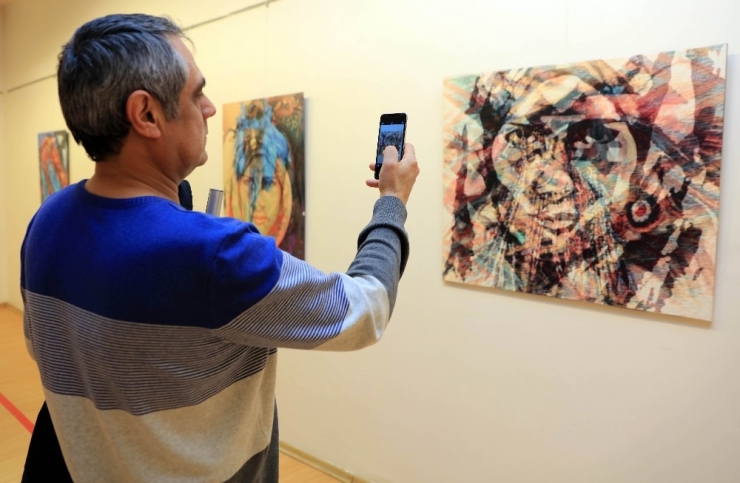 Sanko Sanat Galerisi’ndeki Sergi İlgi Görüyor
