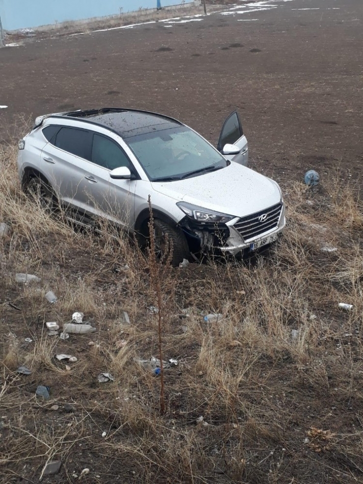 Horasan’da Otomobil Takla Attı, 1 Yaralı