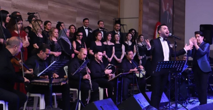 Alaşehir’de Türk Sanat Müziği Konseri