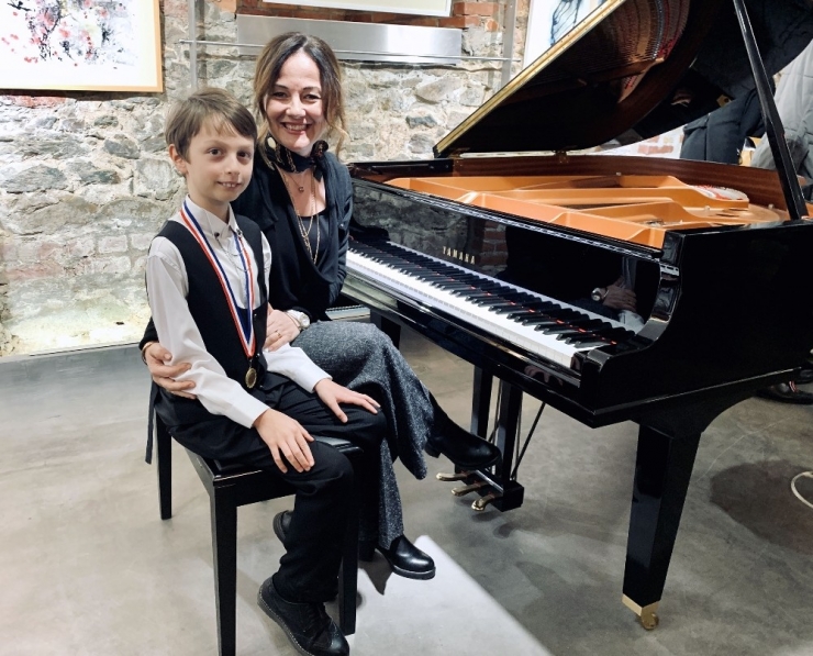 Küçük Piyanistin Türkiye’ye Gurur Veren Başarısı