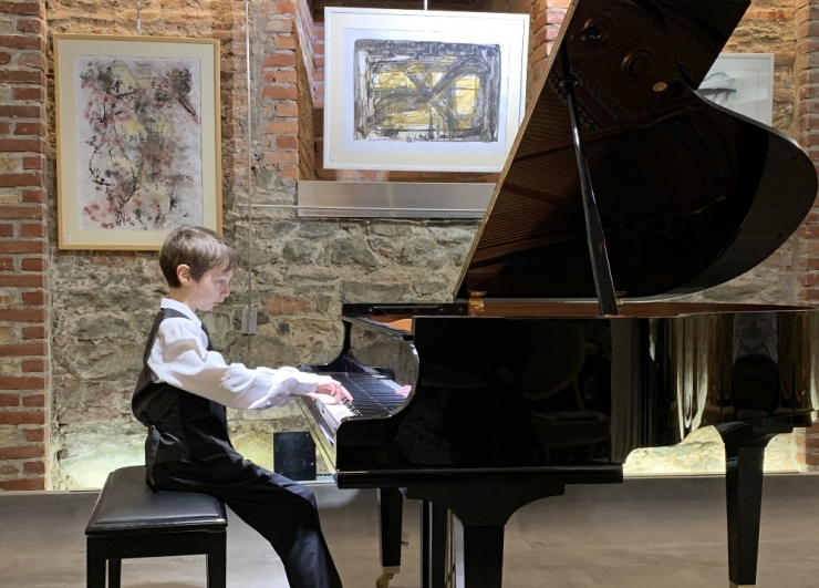 Küçük Piyanistin Türkiye’ye Gurur Veren Başarısı