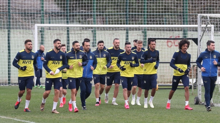 Fenerbahçe, Antalyaspor Maçı Hazırlıklarını Sürdürdü