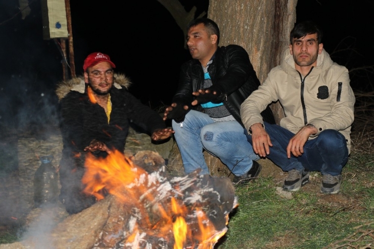 Edirne’de, Mültecilerin Soğukla İmtihanı