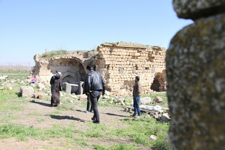 Mardin’de Tarihi Kıleybin Mort Maria Kilisesi Restore Ediliyor