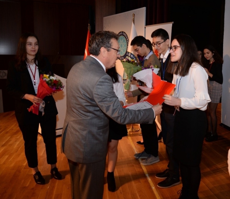 Sazan Derisinden Elde Edilen Özütle Teke Sperması Donduruldu