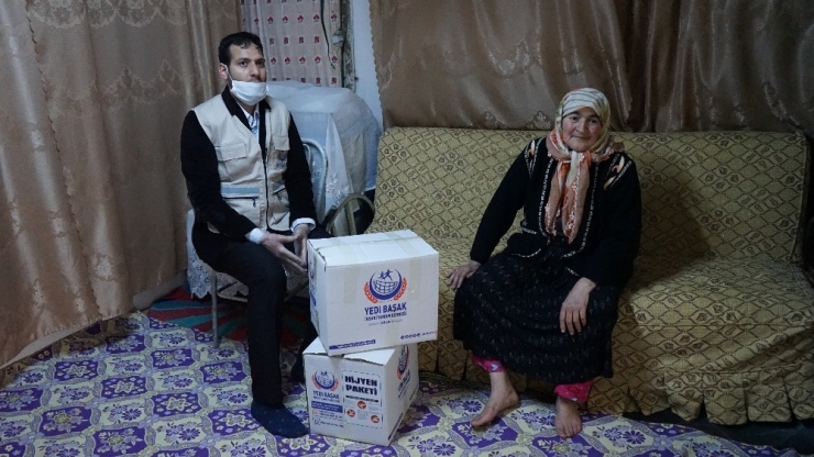 Gaziantep’te Yaşlıların Ve Kimsesizlerin Kaldığı Evler Dezenfekte Ediliyor