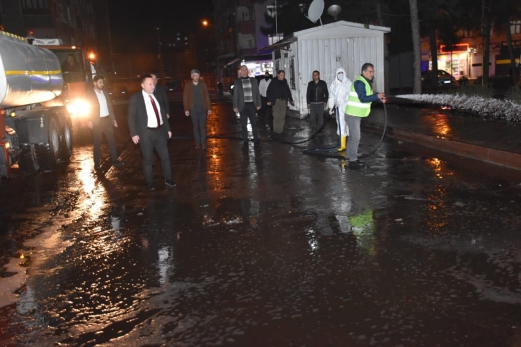 Başkan Beyoğlu Dezenfekte Çalışmalarını Yerinde İnceledi