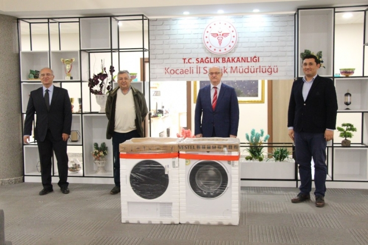 Sağlık Çalışanlarına Çamaşır Makinesi Hediyesi İle Destek