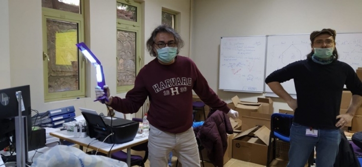 Türk Bilimadamları Korona Virüsü Öldüren Cihaz Tasarladı