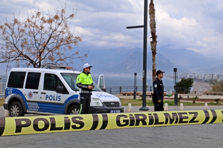 Antalya’da Korona Yasağına Uymayanlara Ceza Yağdı