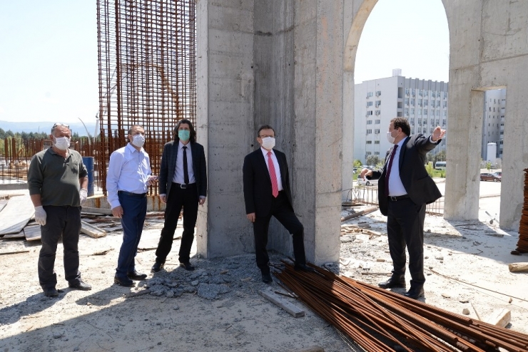 Bursa Uludağ Üniversitesi Yeni Camii Hayırseverlerden Destek Bekliyor