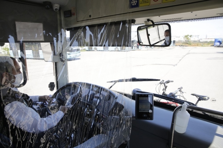 Buyuksehir Den Otobuslere Bisiklet Tasima Aparati