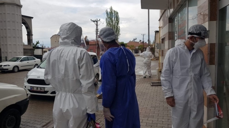 Korona Virüs Değil Asılsız Söylentiler Kasabadaki İki Mahalleyi Etkiledi