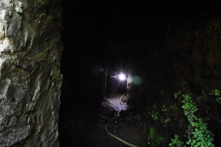 Sinop’taki 3 Bin Yıllık Tüneller Gizemini Koruyor