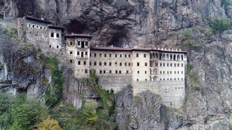 Sümela Manastırı’ndaki Restorasyon Çalışmaları Tekrar Başladı