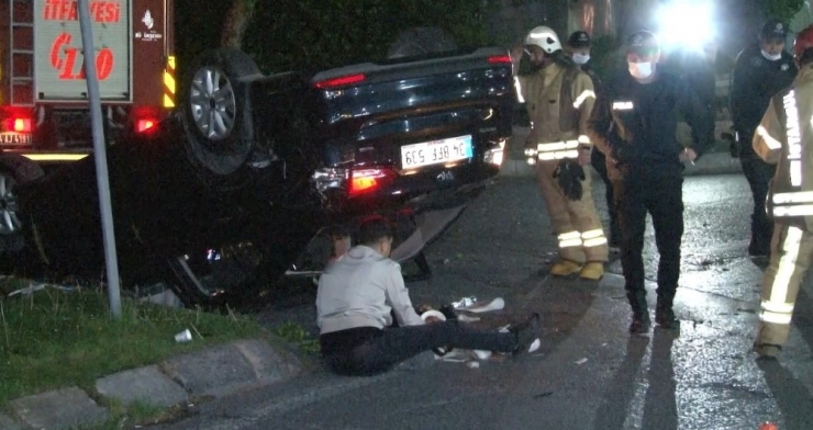 Makas Attığı İleri Sürülen Otomobil Takla Atarak İş Yerinin Bahçesine Girdi: 3 Yaralı