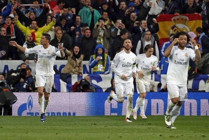 Ronaldonun 3 Golüyle Real Madrid Yarı Finalde 6