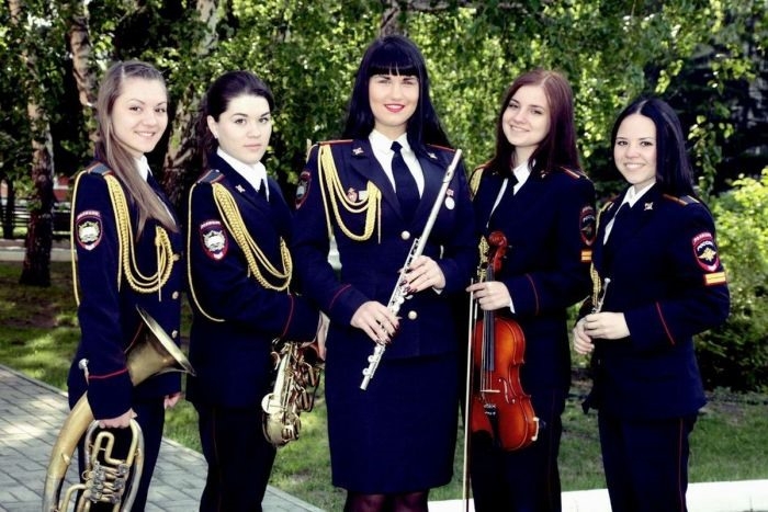 Rus Kadın Polisler Güzellikleriyle Şaşırtıyor 2
