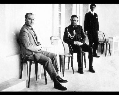 Görmediğiniz fotoğraflarıyla Atatürk 2