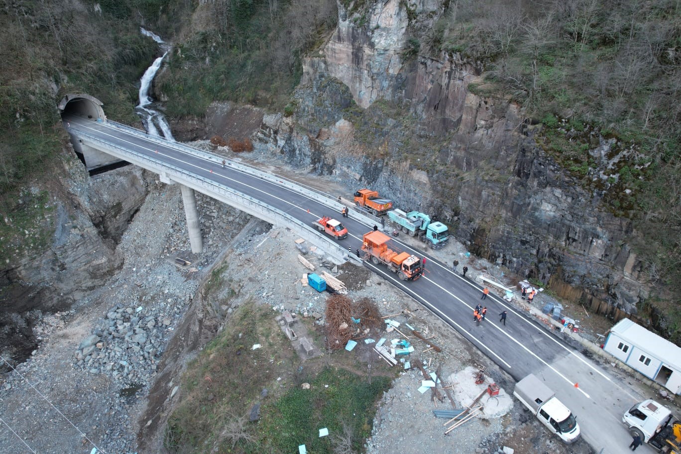 Karadeniz-Akdeniz Yolu yeniden ulaşıma açıldı 