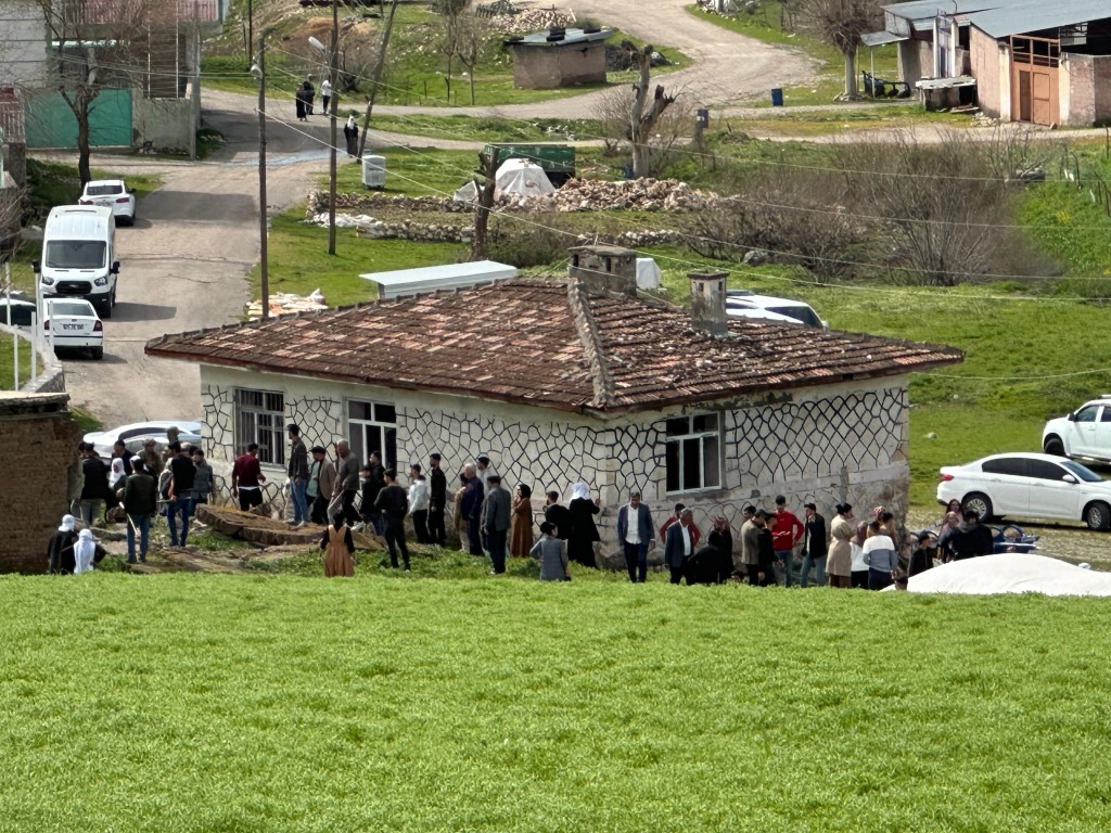 Diyarbakır’da muhtarlık kavgası: 1 ölü, 11 yaralı