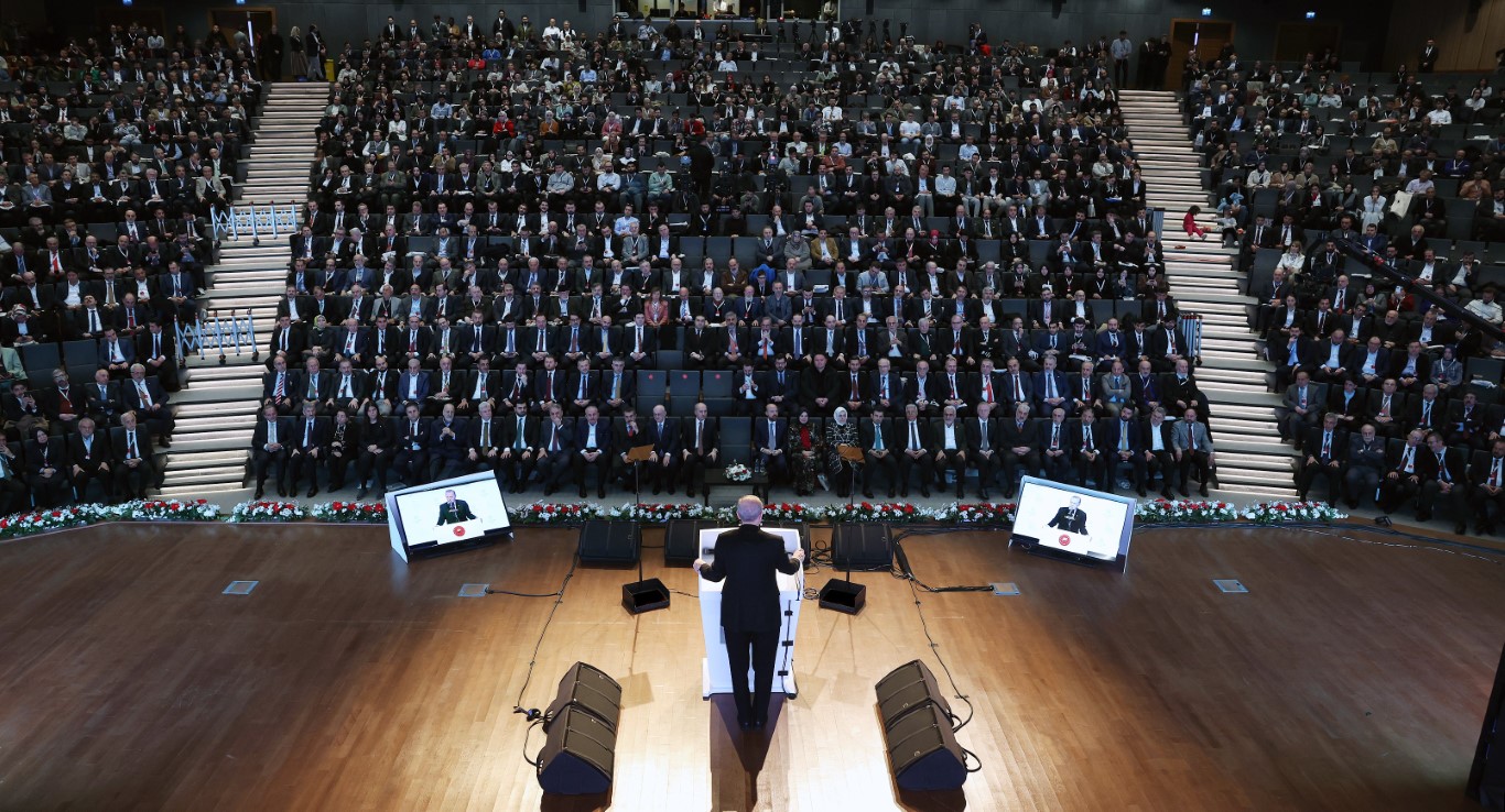 Cumhurbaşkanı Erdoğan’dan İsrail’e tepki: “İşgalci İsrail, uluslararası hukuk önünde hesap verecek”