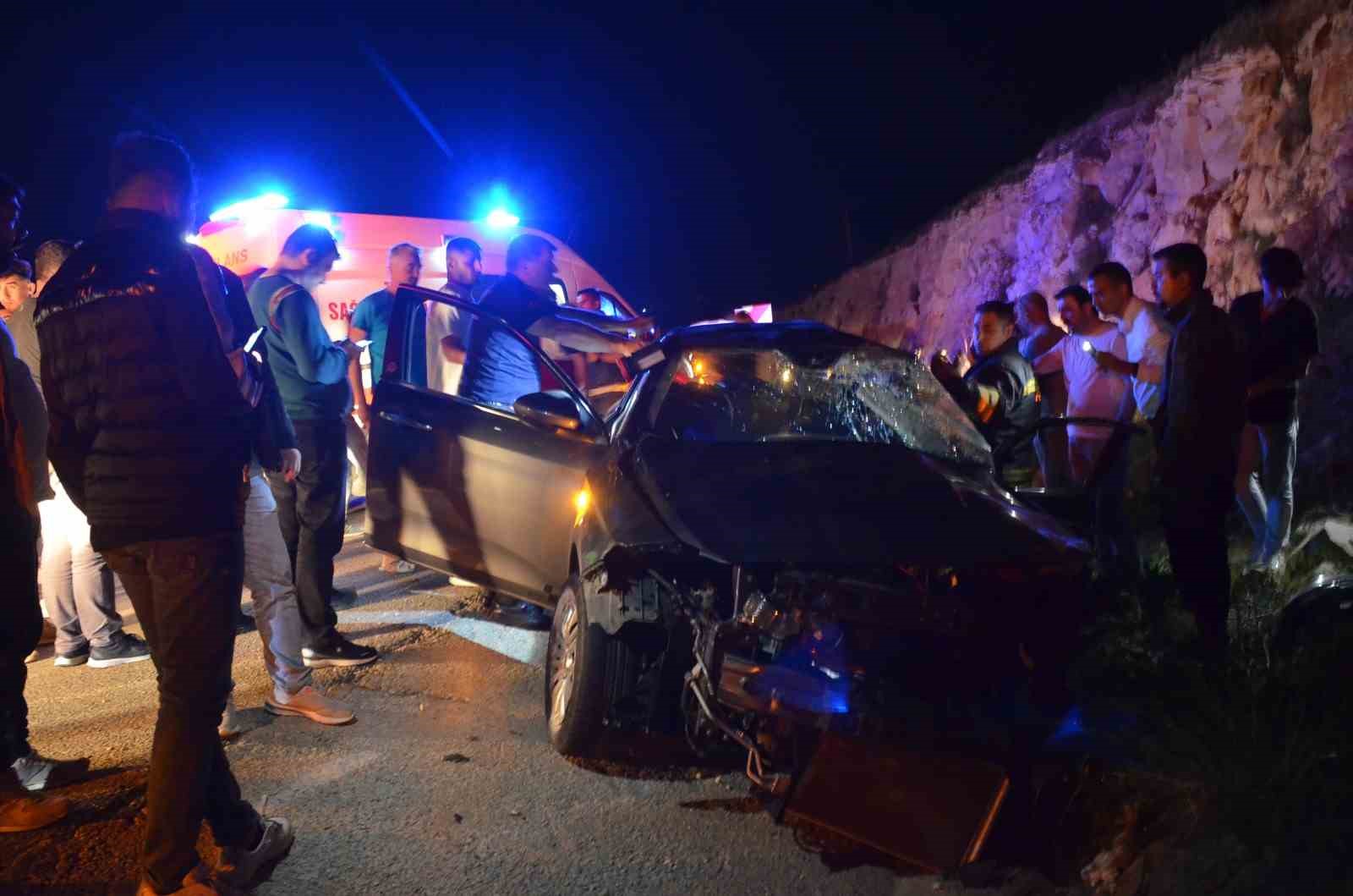 Aydın’da yolcu otobüsü otomobille çarpıştı: 4 ölü 