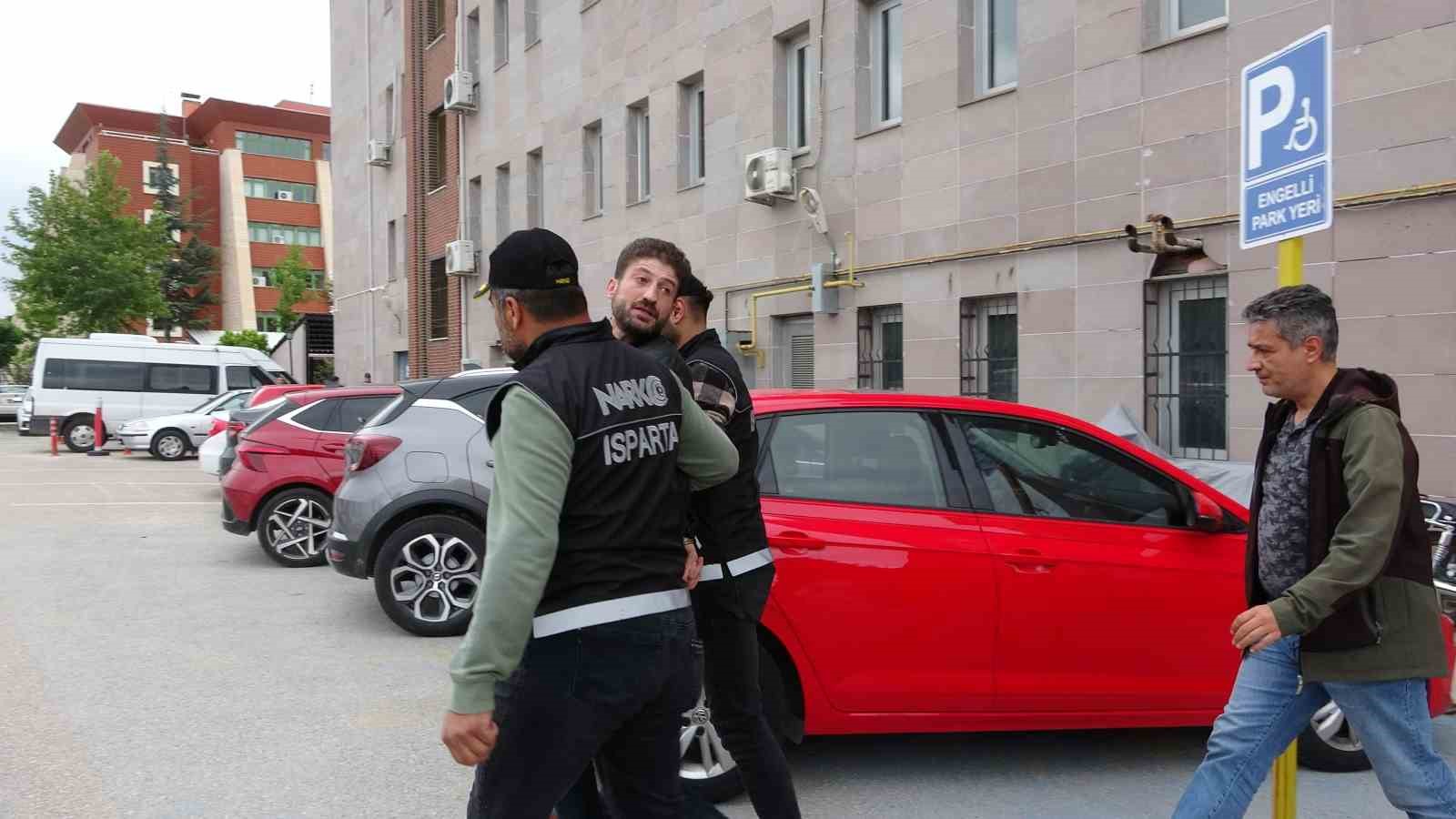 Isparta&rsquo;da uyuşturucudan g&ouml;zaltına alınan avukat tutuklandı 