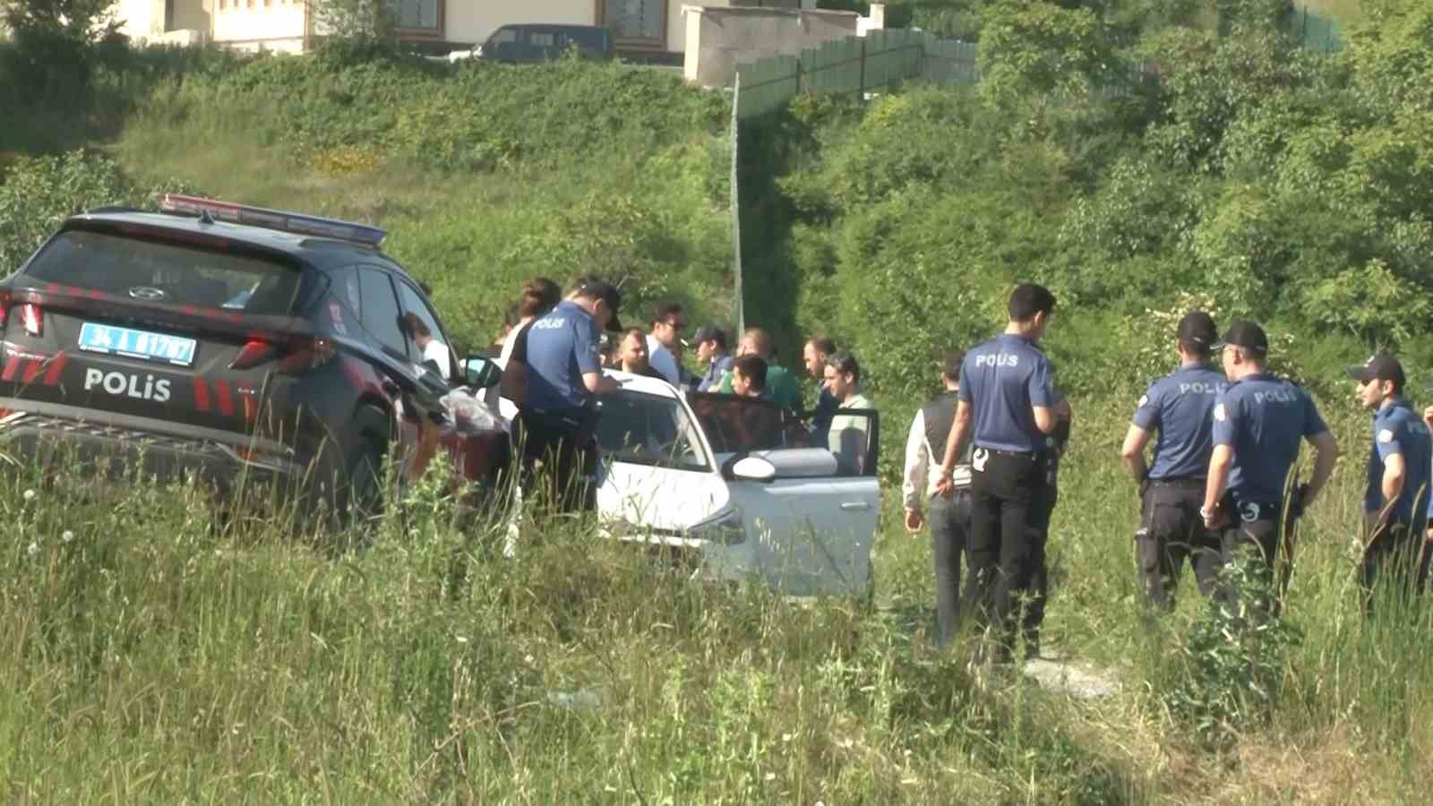 Arnavutköy’de polisin GBT kontrolünde silahlar patladı: 1 ölü, 1 ağır yaralı 