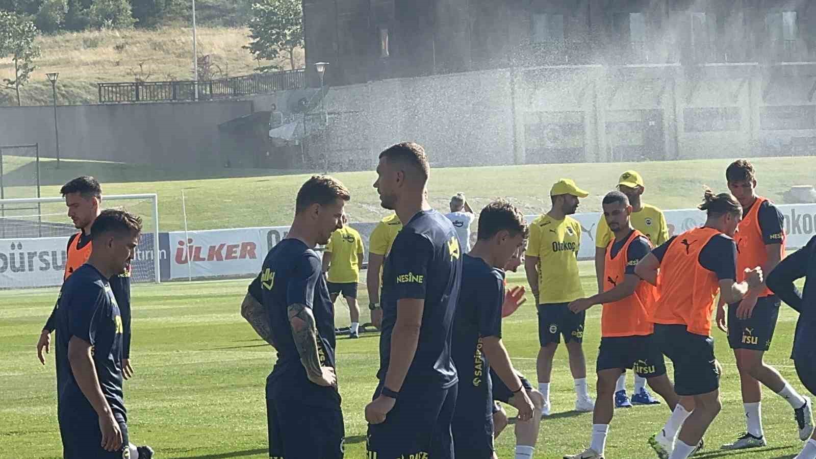 Fenerbahçe sezonu Topuk Yaylası’nda açtı 