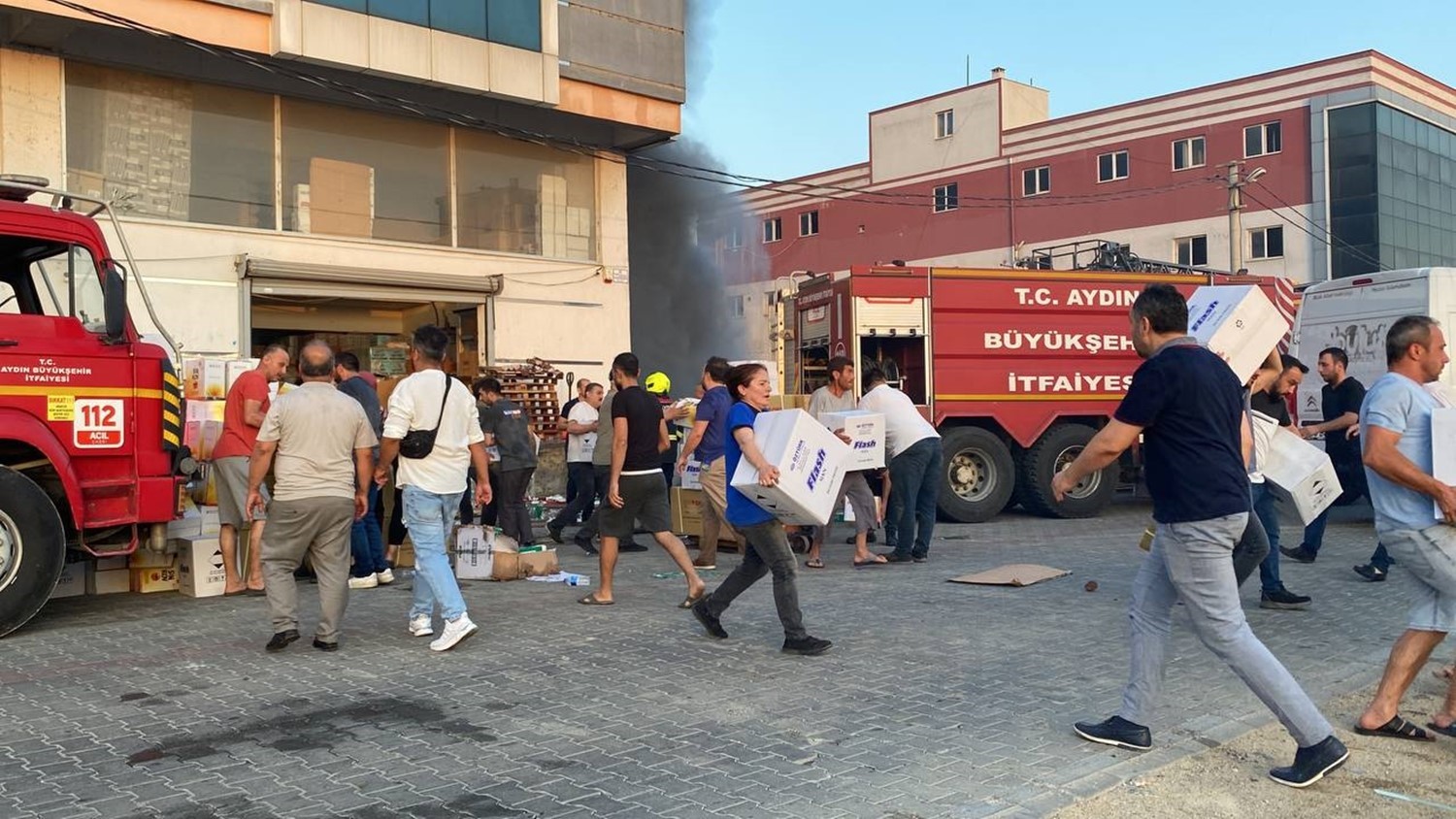 Aydın’da dumanlar gökyüzünü kapladı 