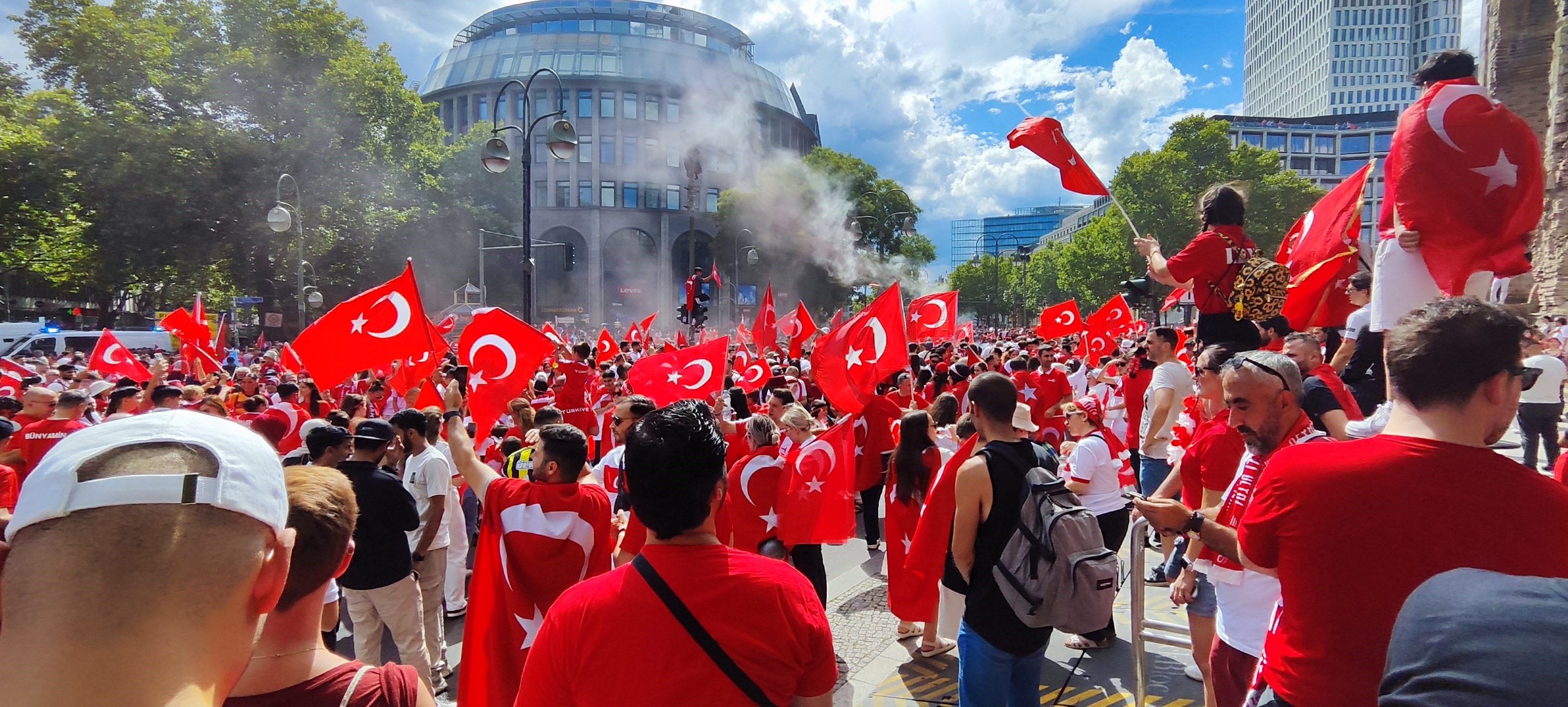 Berlin'de Türkiye coşkusu