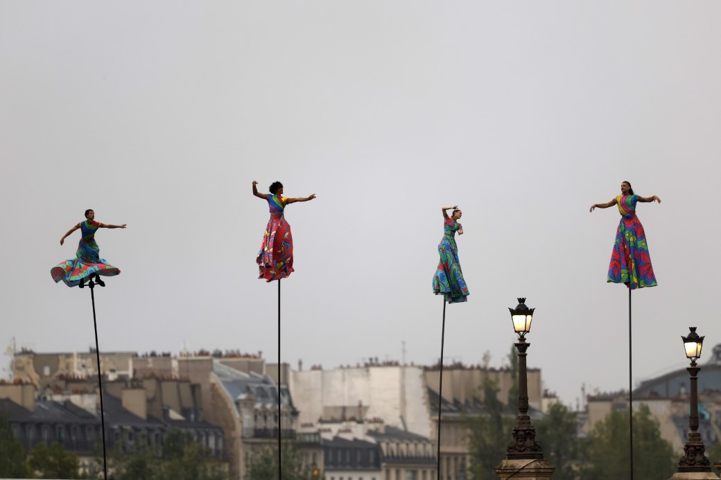 Paris 2024 Olimpiyat Oyunları görkemli bir törenle açıldı