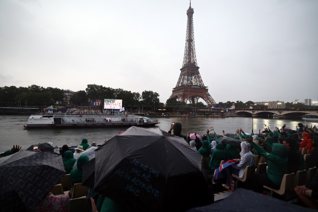 Paris 2024 Olimpiyat Oyunları görkemli bir törenle açıldı