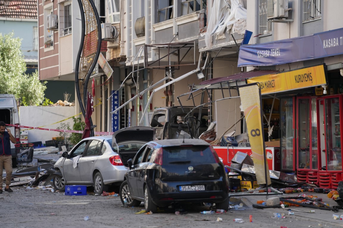 Torbalı’da patlamanın olduğu bölgede hasar tespit çalışmaları başladı