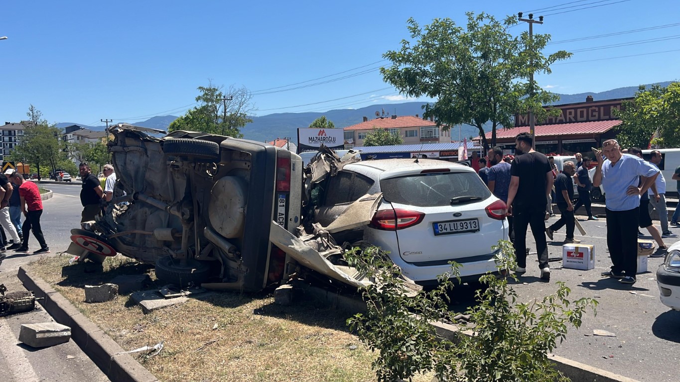 Bolu’da can pazarı: 2 ölü, 3 yaralı