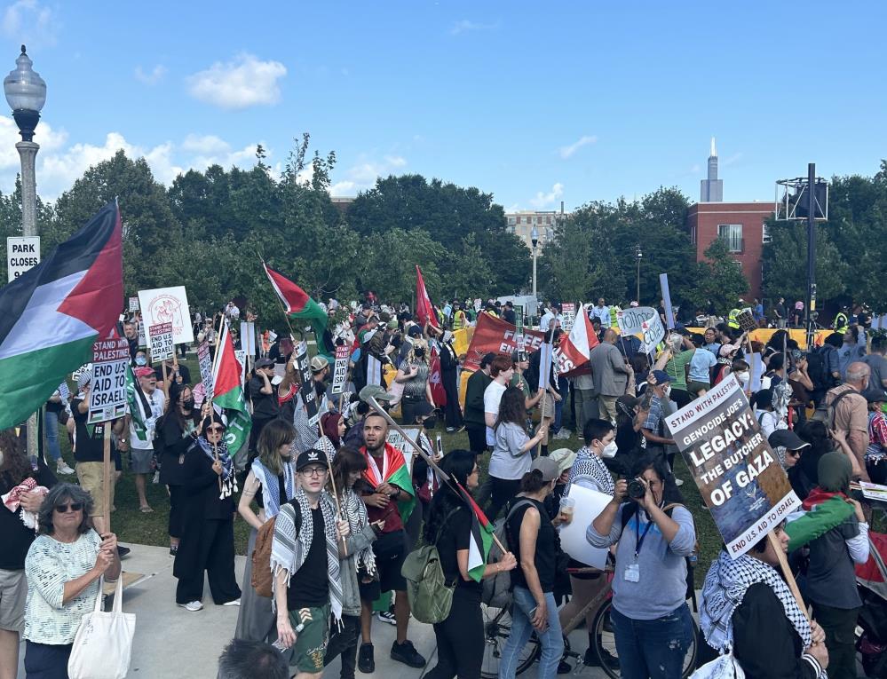 Demokrat Parti Kongresi, İsrail protestoları eşliğinde Chicago'da başladı